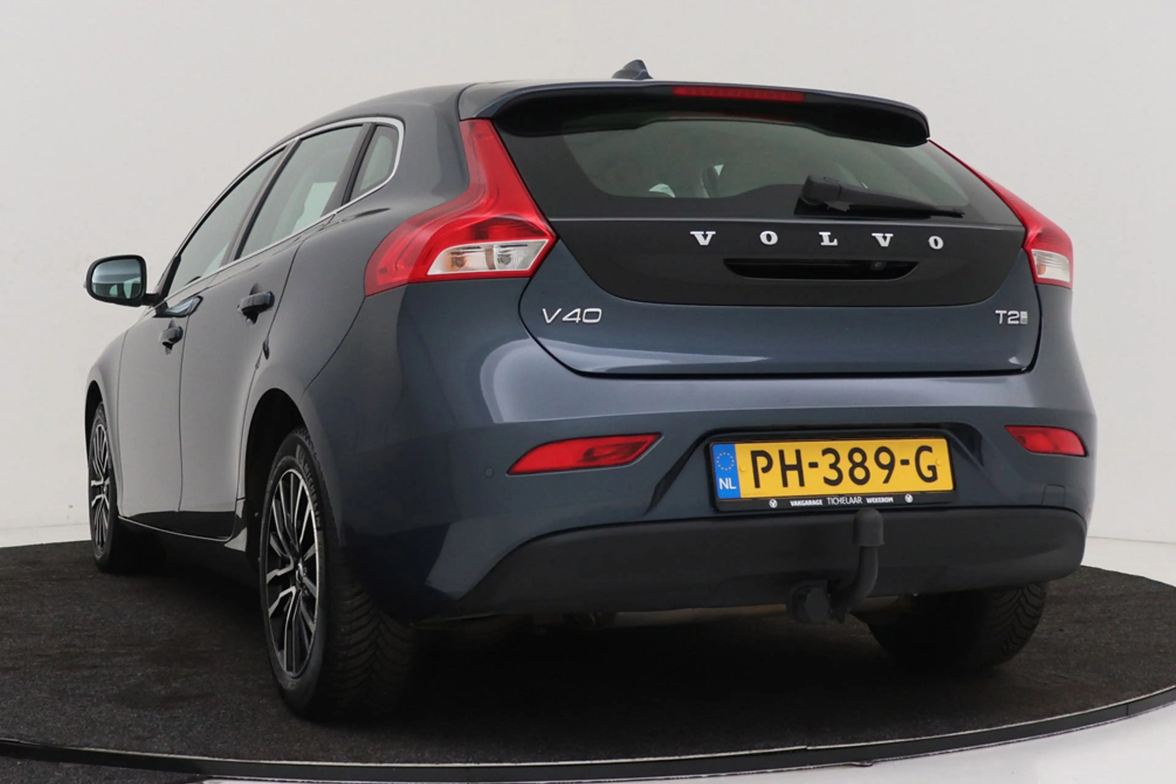 Volvo V40 1.5 T2 Nordic+ | Trekhaak | Panoramadak | Org NL | — photo 9