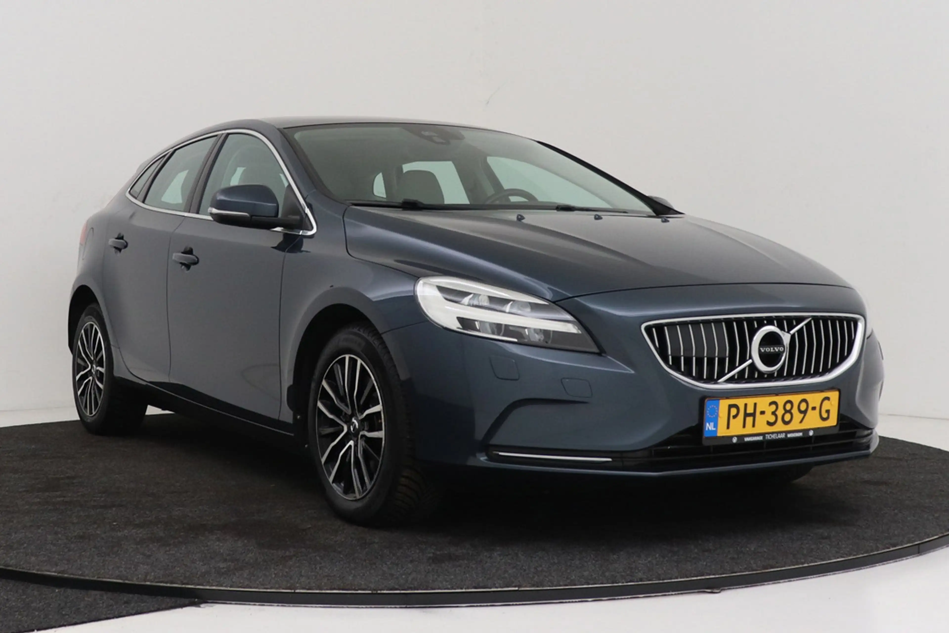 Volvo V40 1.5 T2 Nordic+ | Trekhaak | Panoramadak | Org NL | — photo 12