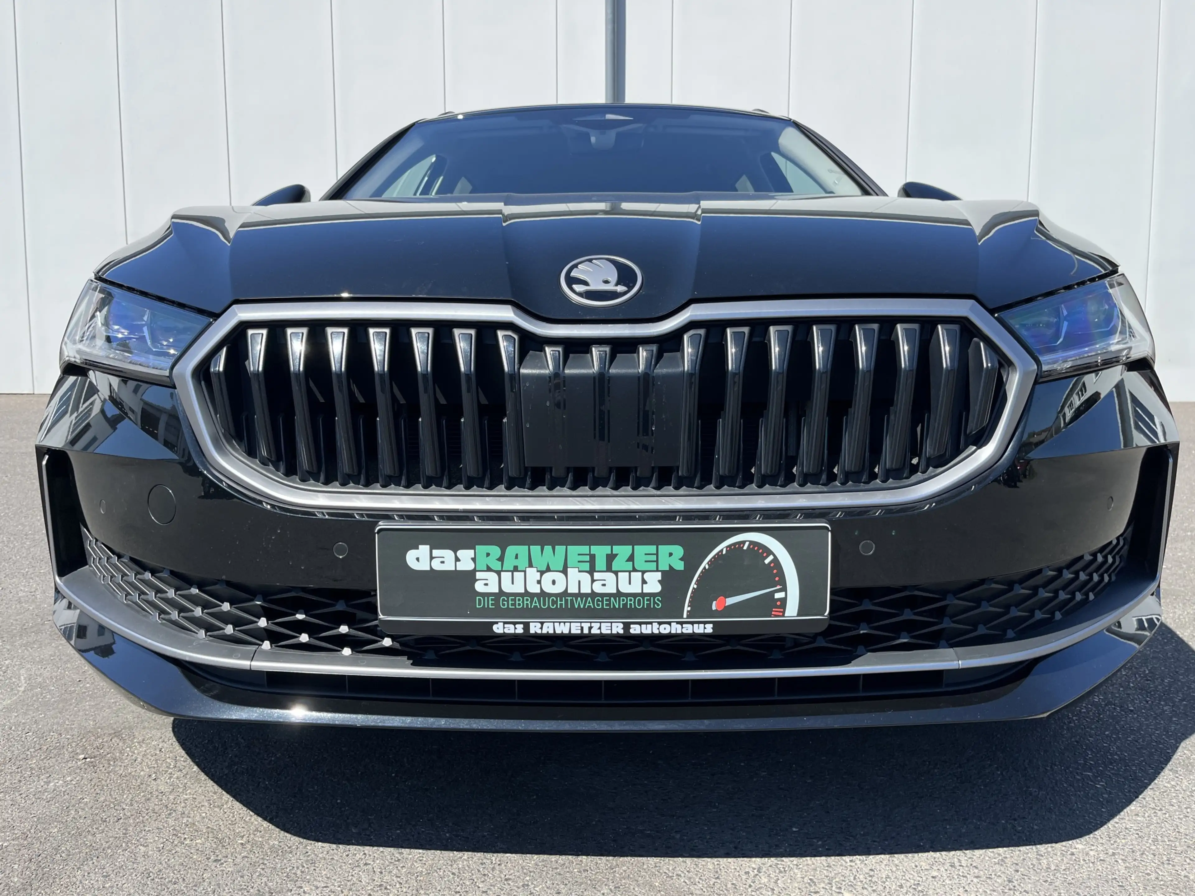 Skoda Superb Combi 2.0 TSI DSG Selection 213€ m.20% Anz. AHK — photo 3