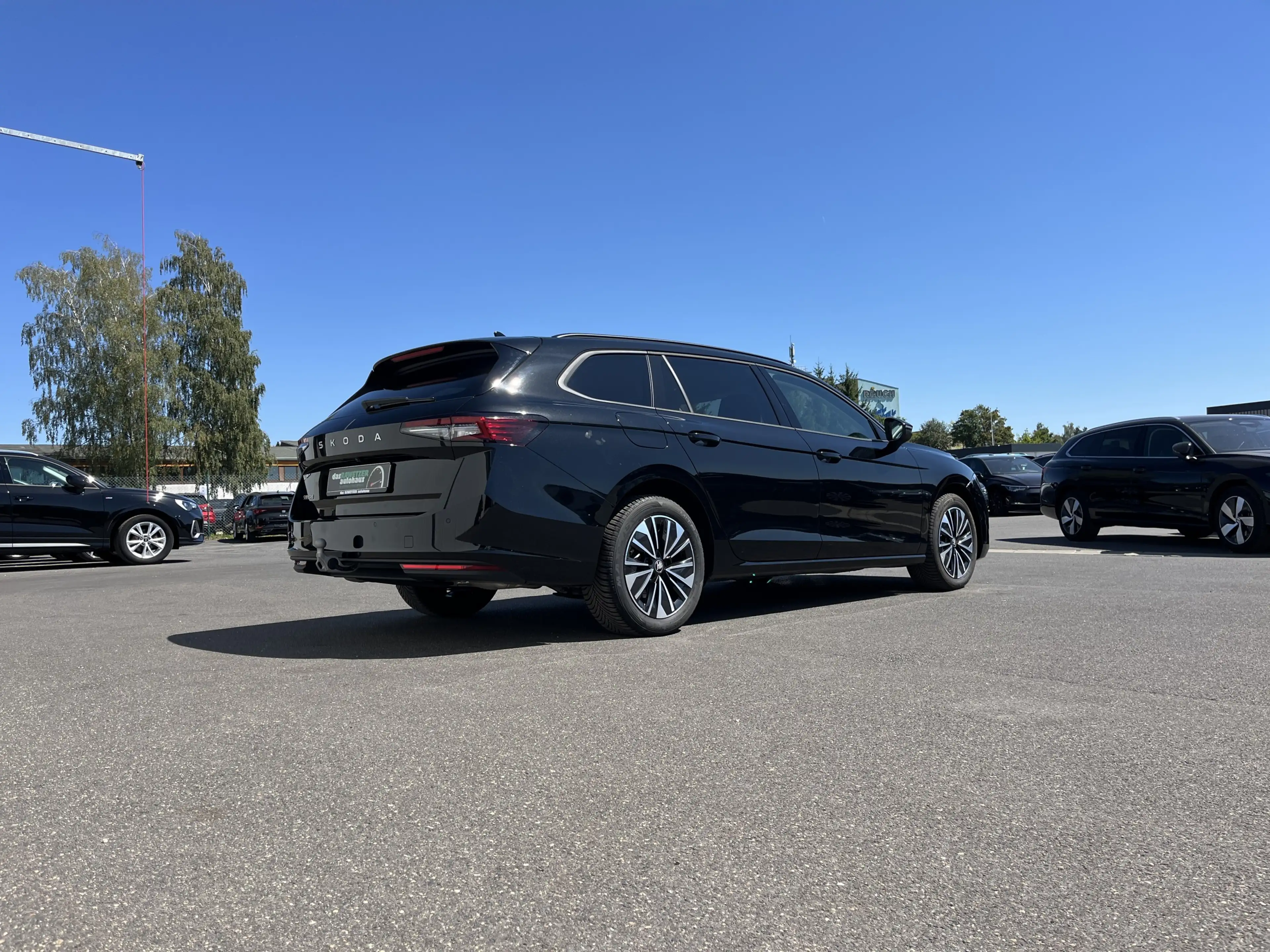 Skoda Superb Combi 2.0 TSI DSG Selection 213€ m.20% Anz. AHK — photo 6