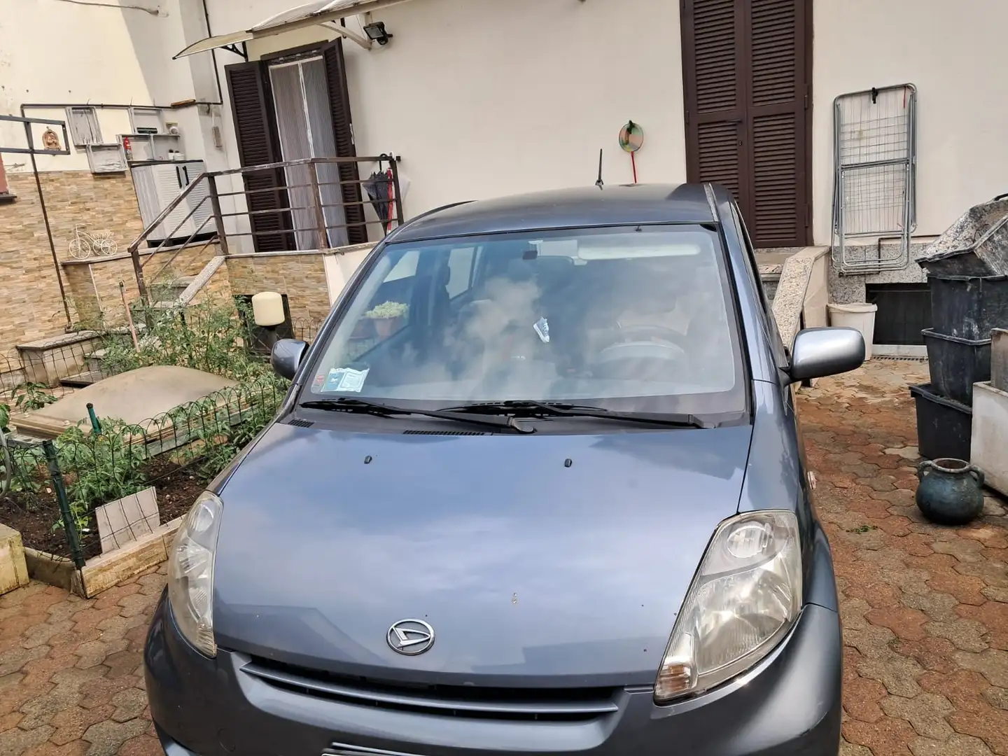 Daihatsu Sirion 1.0 Hiro - 1
