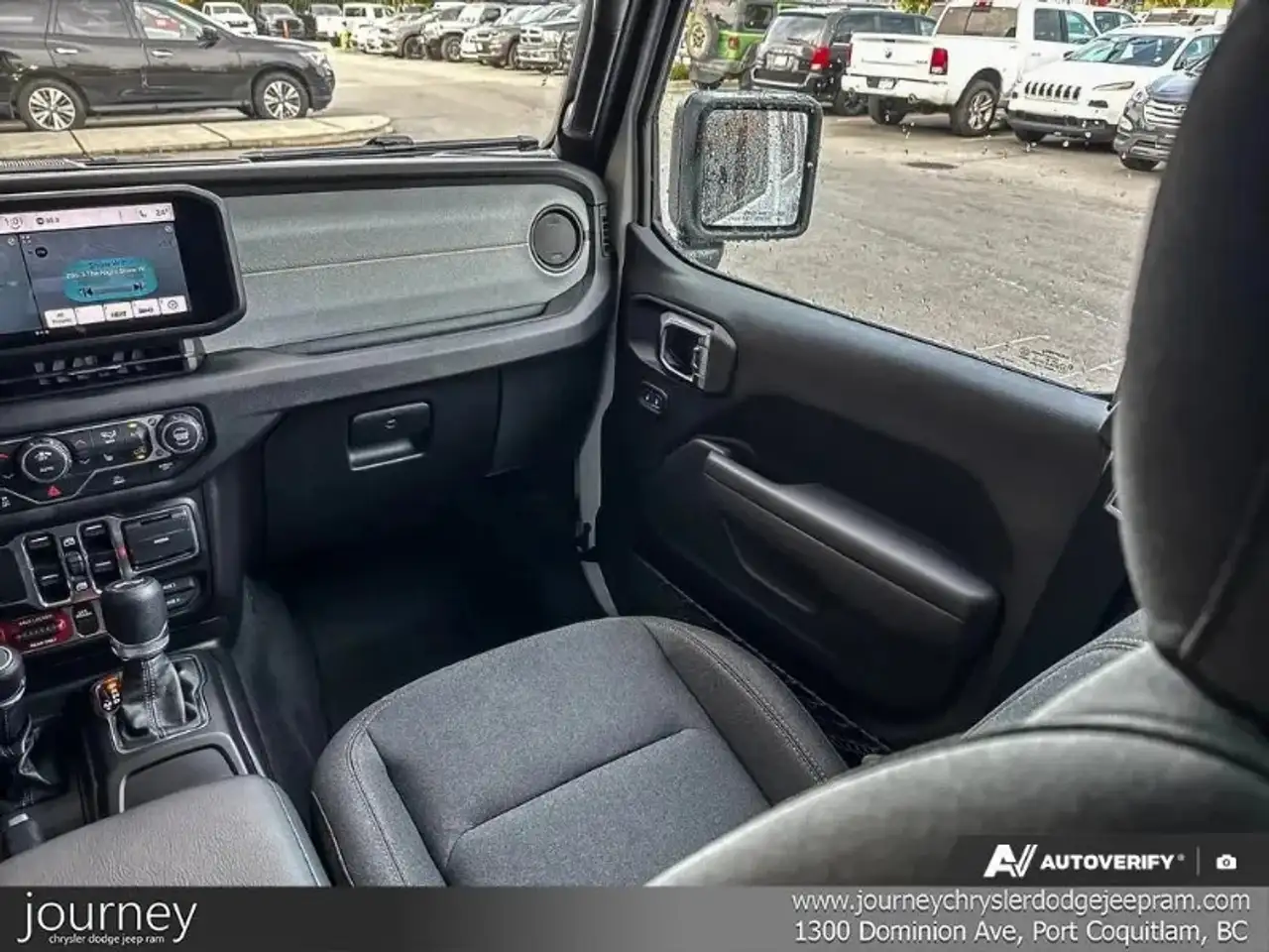 Jeep Wrangler снимка Jeep Wrangler