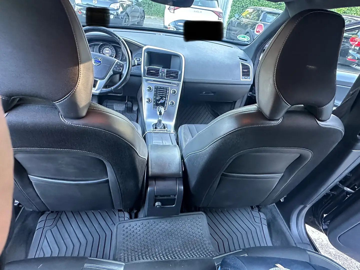 Volvo XC60 D4 Geartronic Momentum - 1