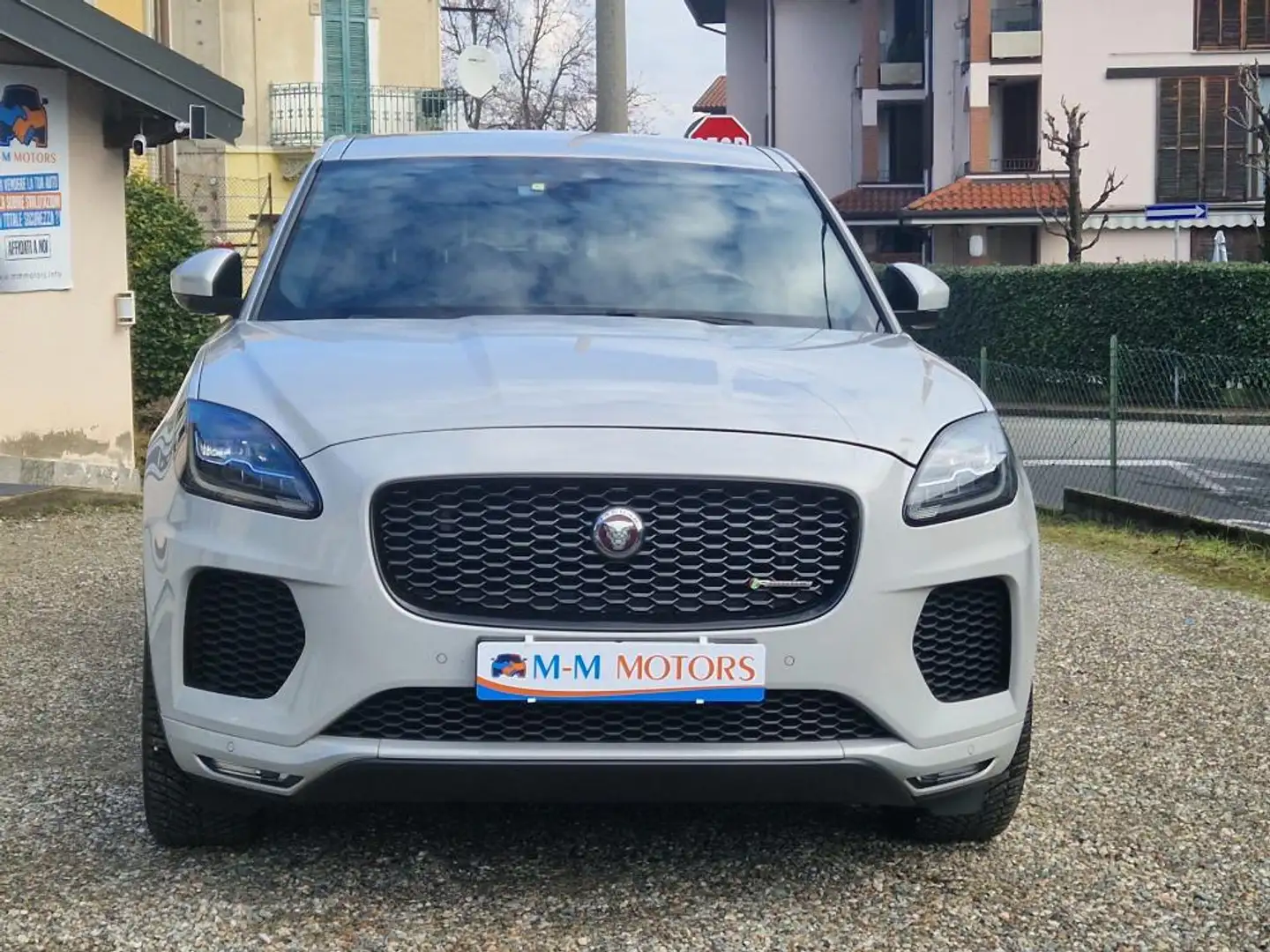 Jaguar E-Pace 2.0d i4 R-Dynamic SE awd 150cv auto Gris - 2