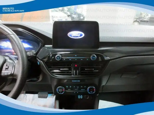 Ford Kuga view 6