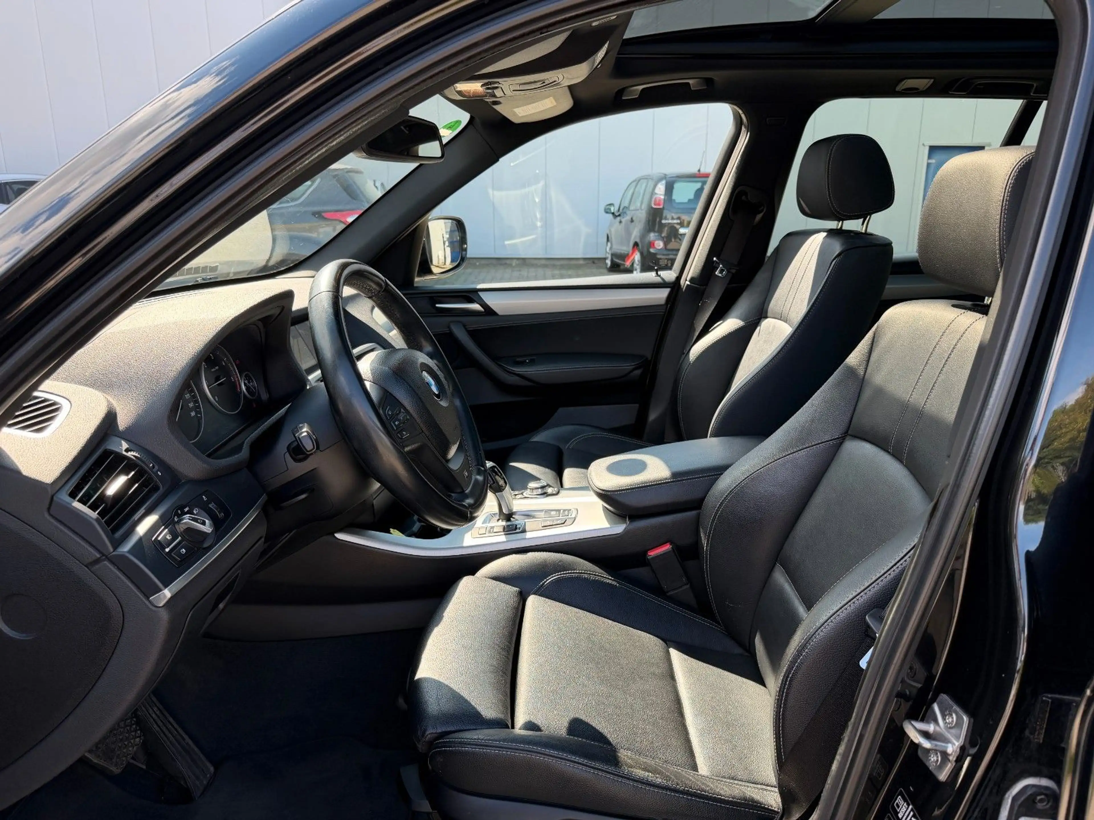 BMW X3 xDrive 20 d Garantie*M Paket*Kamera*Pano*Lede — photo 15