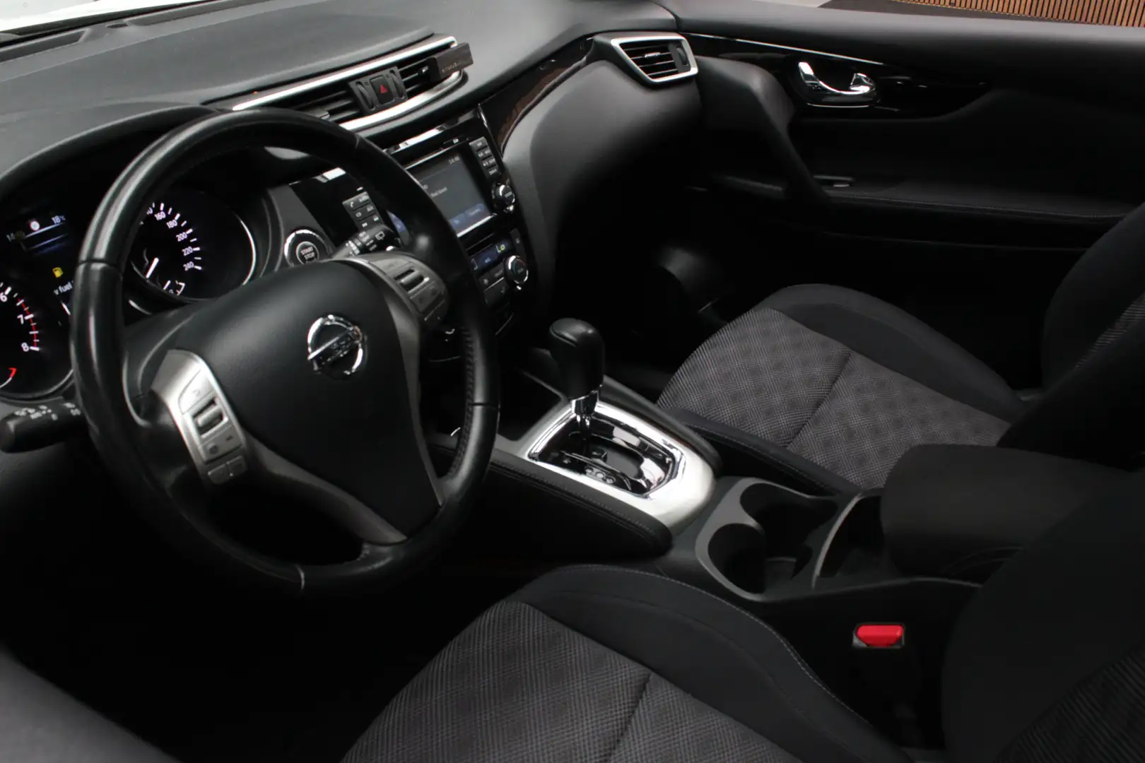 Nissan Qashqai 1.2 Panodak Climate Camera Keyless LM velgen PDC P Blanc - 2