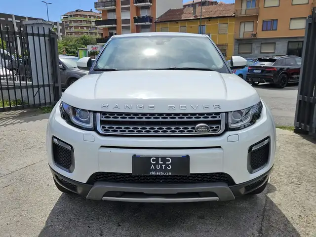 Land Rover Range Rover Evoque view 2