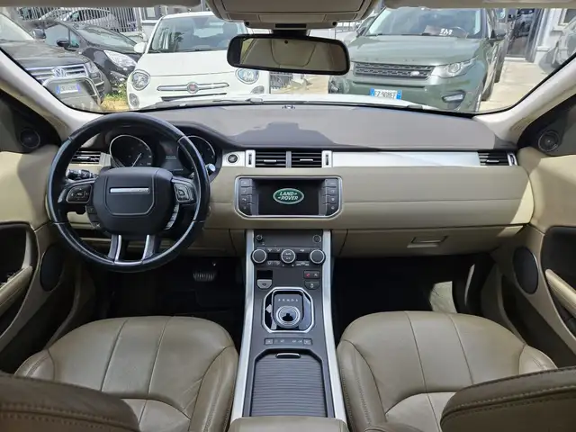 Land Rover Range Rover Evoque view 10