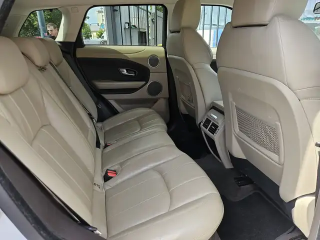 Land Rover Range Rover Evoque view 12