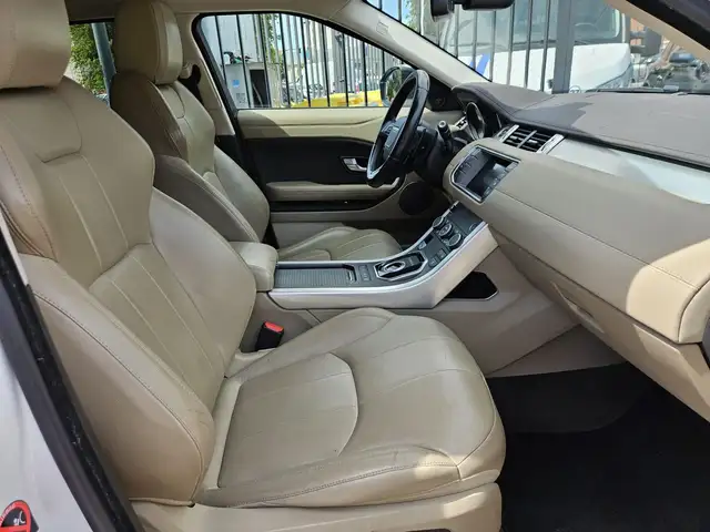 Land Rover Range Rover Evoque view 11