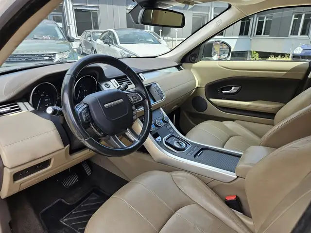 Land Rover Range Rover Evoque view 7