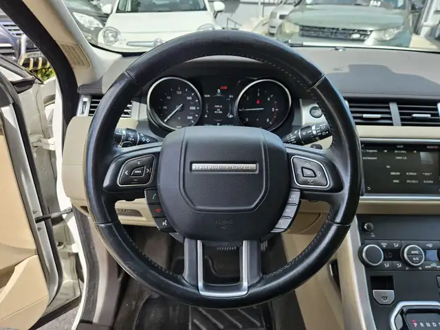 Land Rover Range Rover Evoque view 13