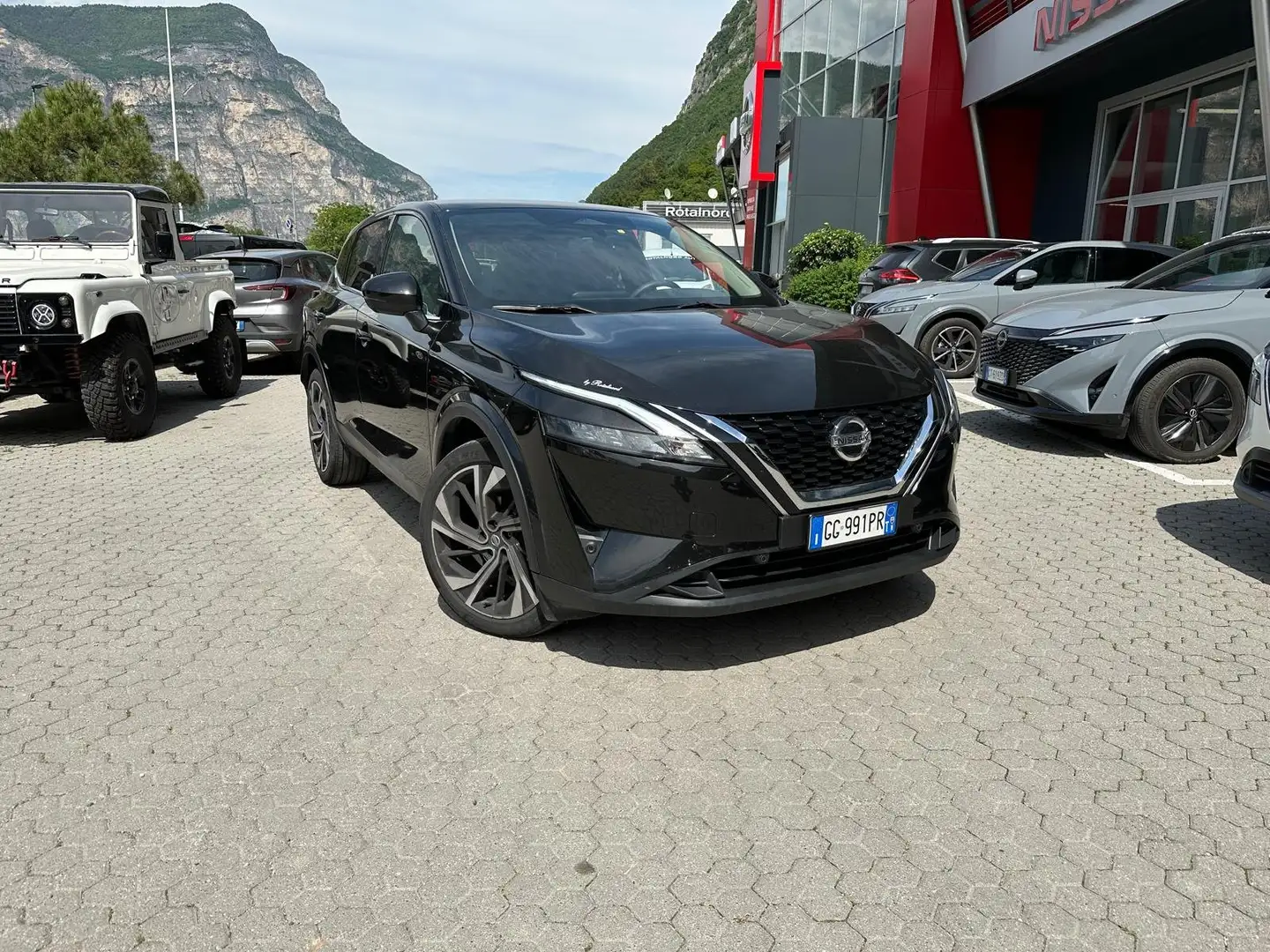 Nissan Qashqai Qashqai 1.3 mhev N-Connecta 2wd 158cv xtronic Negro - 2