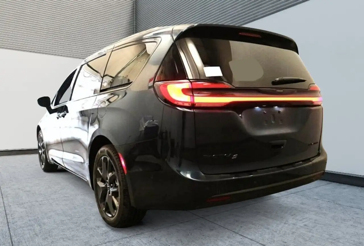 Chrysler Pacifica fotografie Chrysler Pacifica