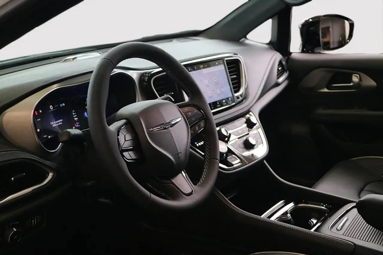 Chrysler Pacifica fotografie Chrysler Pacifica