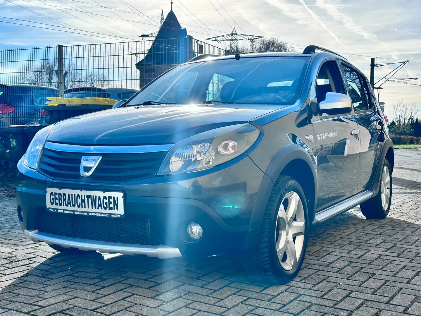 Dacia Sandero Stepway Klima TÜV NEU Grau - 2