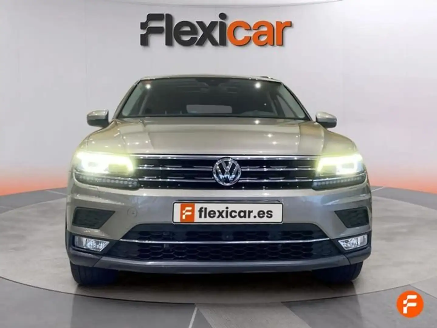 Volkswagen Tiguan 2.0TDI Advance 4Motion DSG 110kW Beige - 2