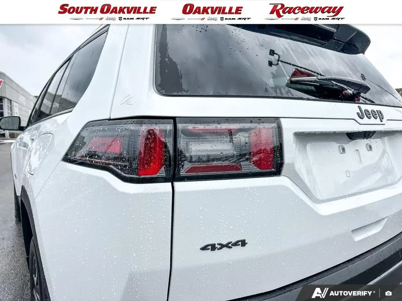 Jeep Cherokee снимка Jeep Cherokee