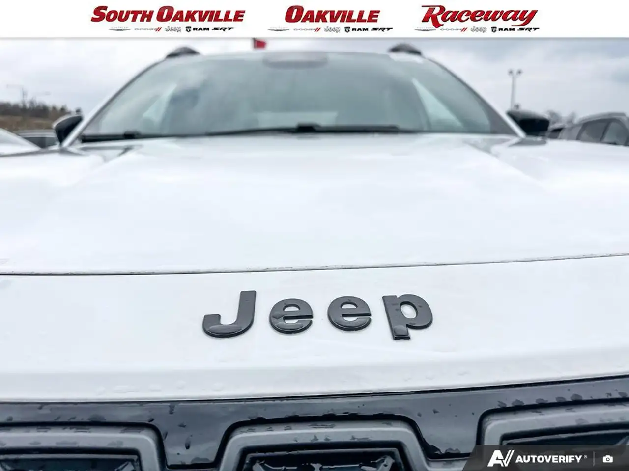 Jeep Cherokee снимка Jeep Cherokee