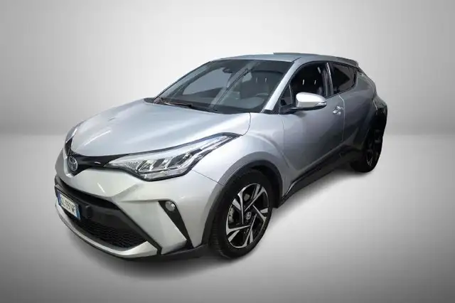 Toyota C-HR view 24