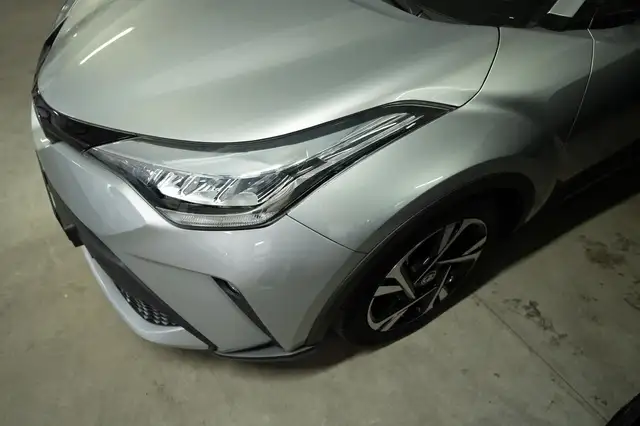 Toyota C-HR view 20