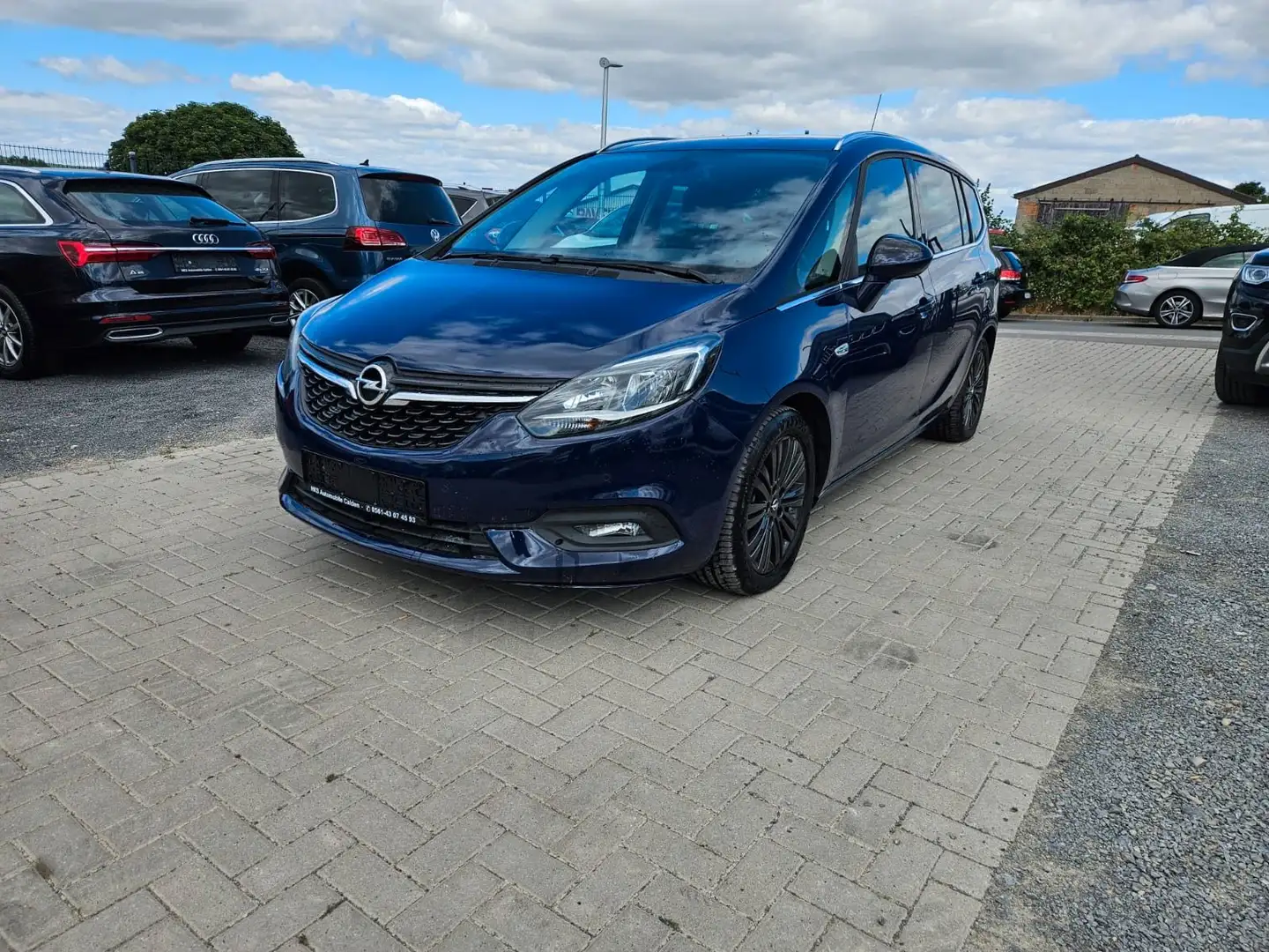 Opel Zafira C Innovation Blau - 1