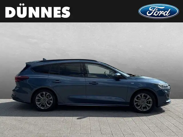 Ford Focus view 6