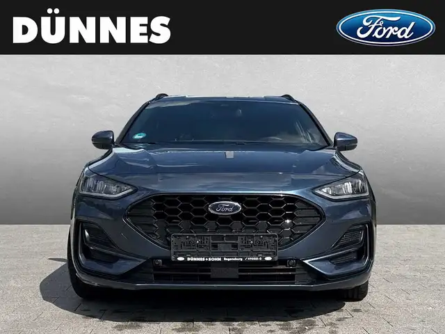 Ford Focus view 8
