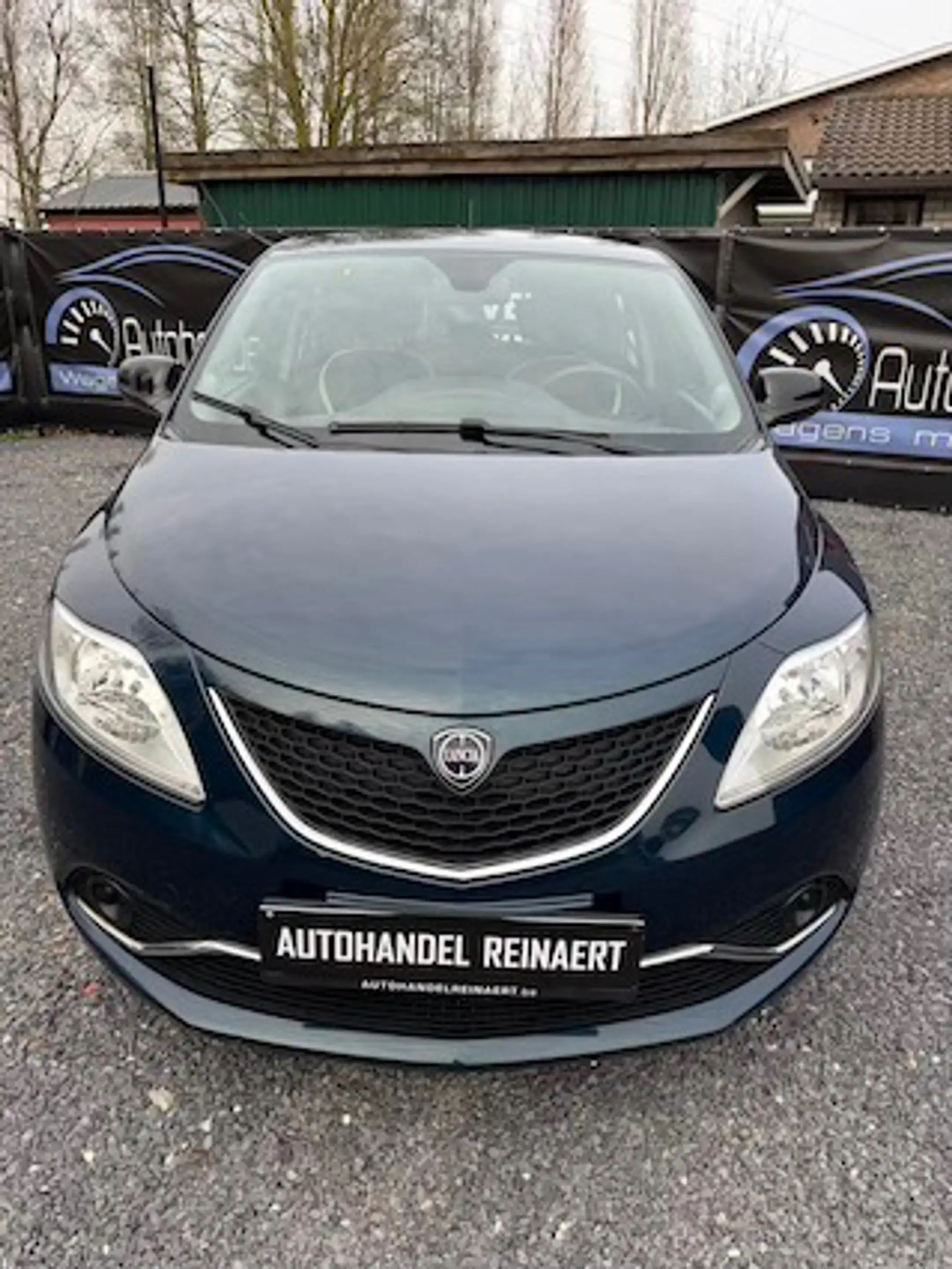 Lancia Ypsilon Ypsilon 1.2i Fire Evo Platinium, Ac + 12m Garantie — photo 14