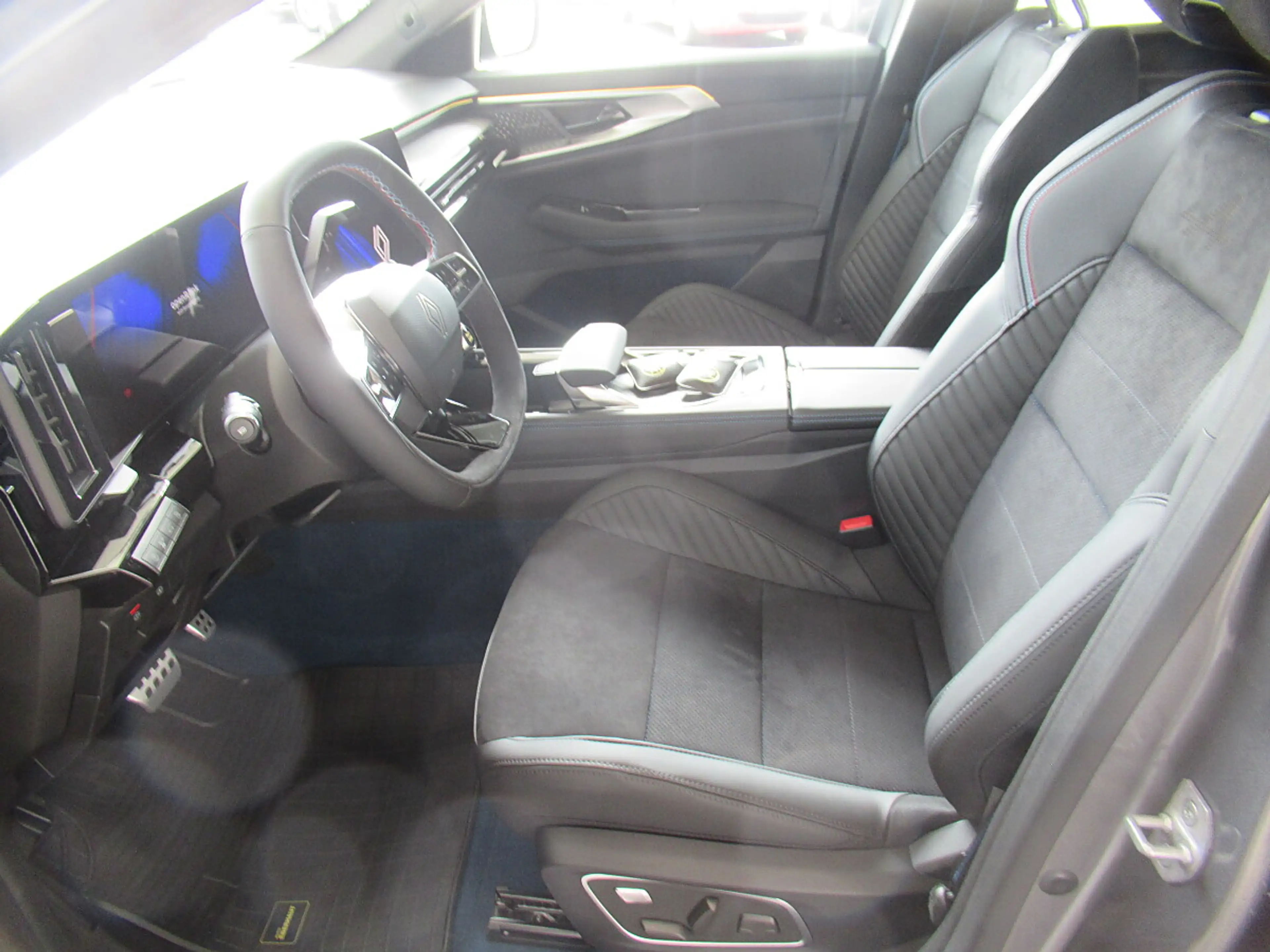 Renault Rafale E-Tech PHEV 4x4 300 Atelier Alpine Aut. *ACC *A... — photo 8
