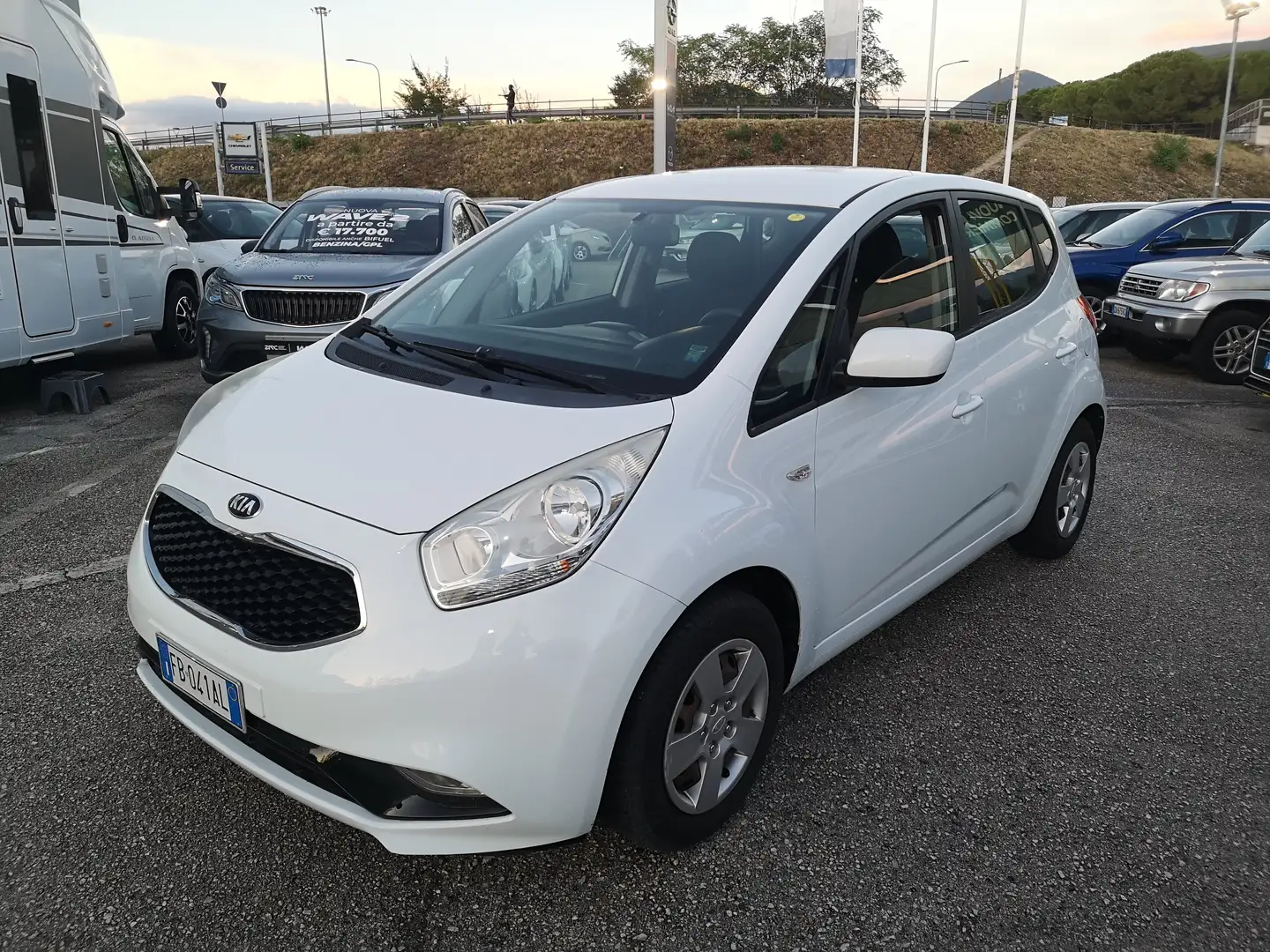 Kia Venga Venga 1.4 Active eco Gpl OK PER NEOPATENTATI Bianco - 1