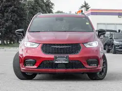 Chrysler Pacifica 2024