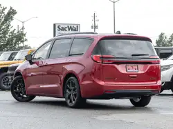 Chrysler Pacifica 2024