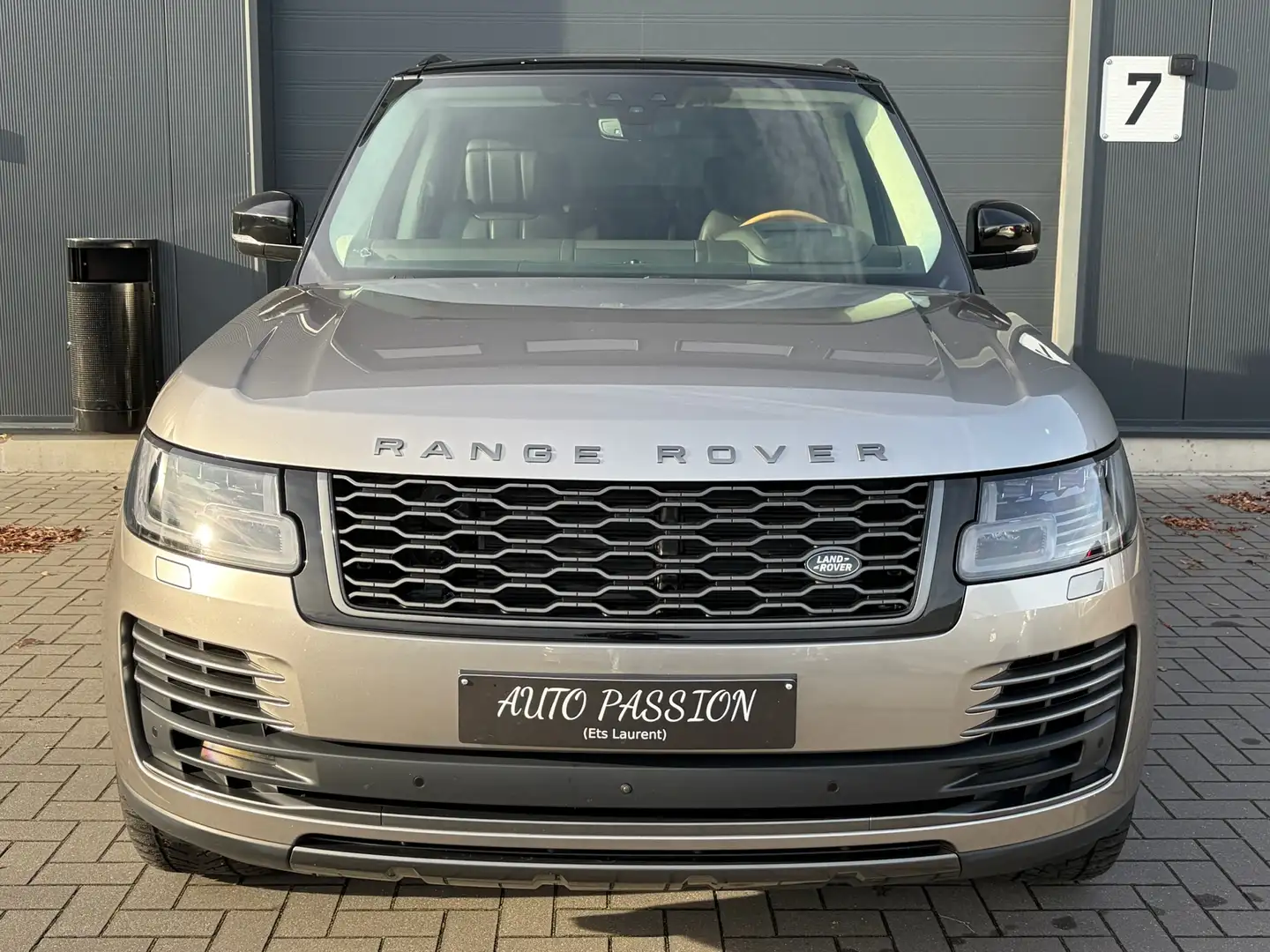 Land Rover Range Rover Range Rover 4.4 SDV8 Autobiography 6d 1 Owner Beige - 2
