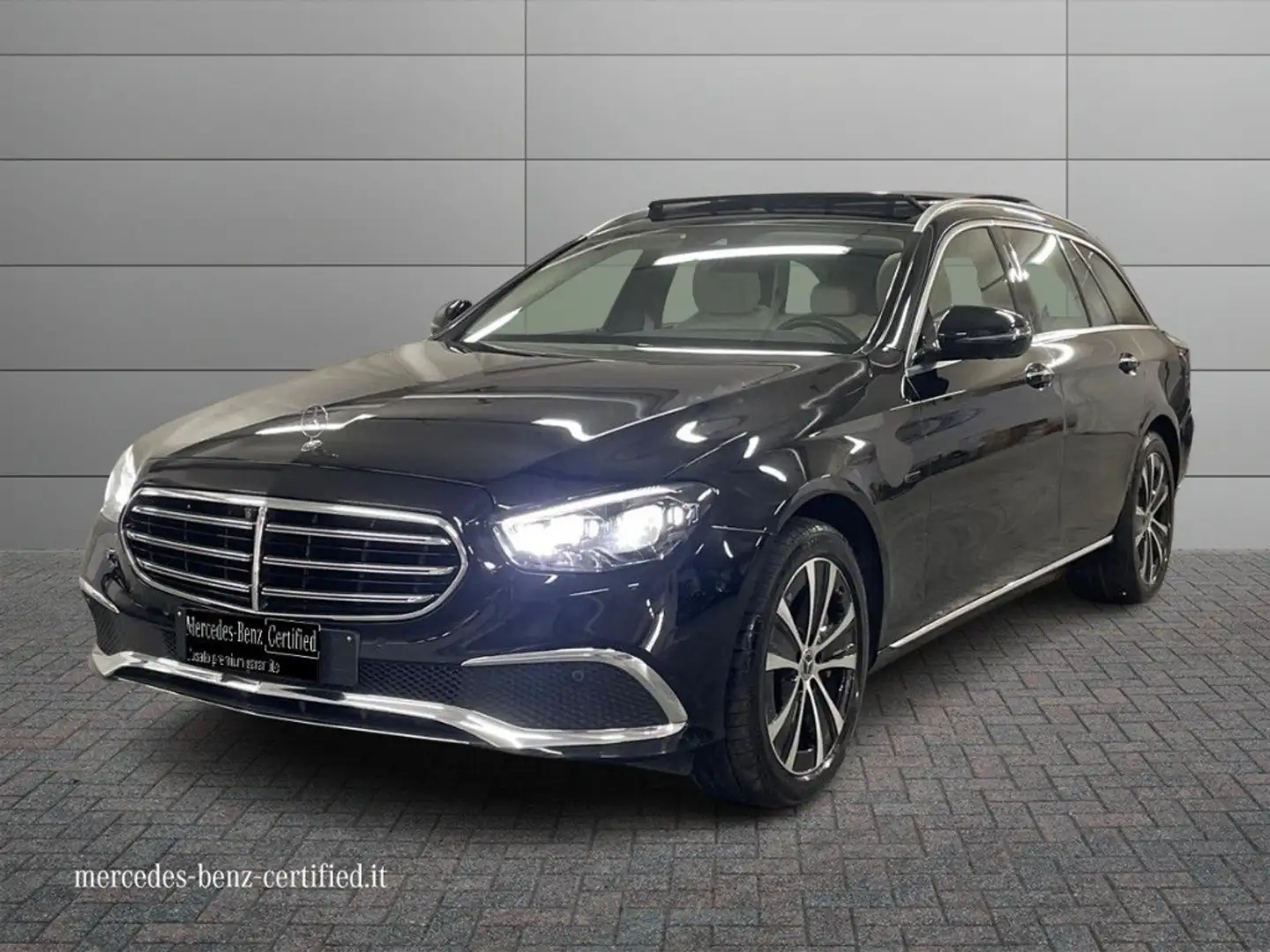 Mercedes-Benz E 300 de S.W. 4Matic Auto EQ-Power Business Sport Nero - 1