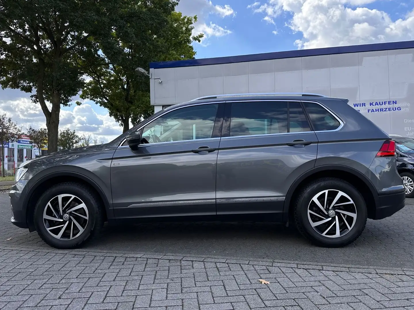 Volkswagen Tiguan Join *AUTOMATIKNAVI*SCHECKHEFT*AUTOMATIK* Grau - 1