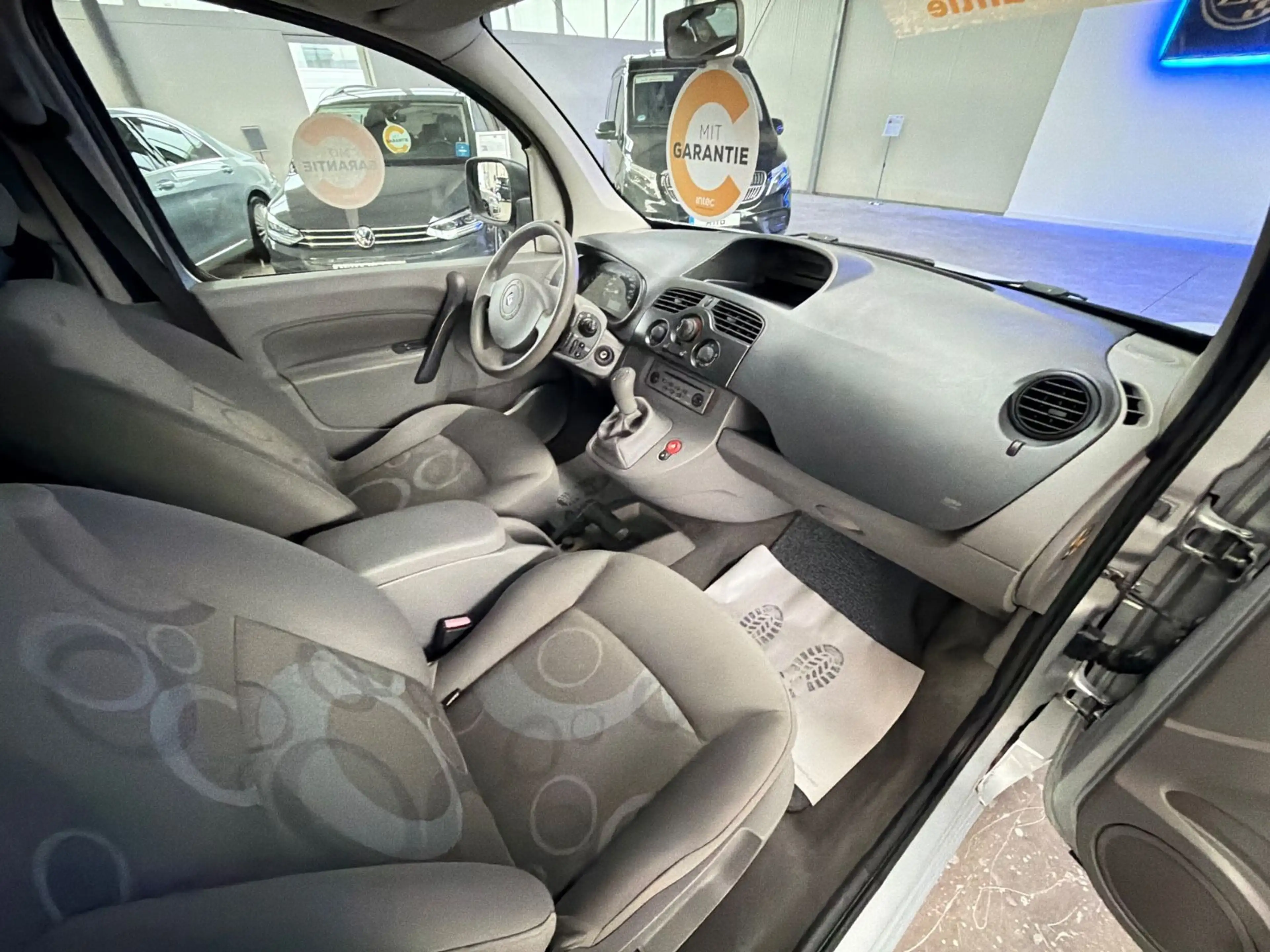 Renault Kangoo 1.6i *GARANTIE*BEHINDERTENGERECHT*KLIMA* — photo 12