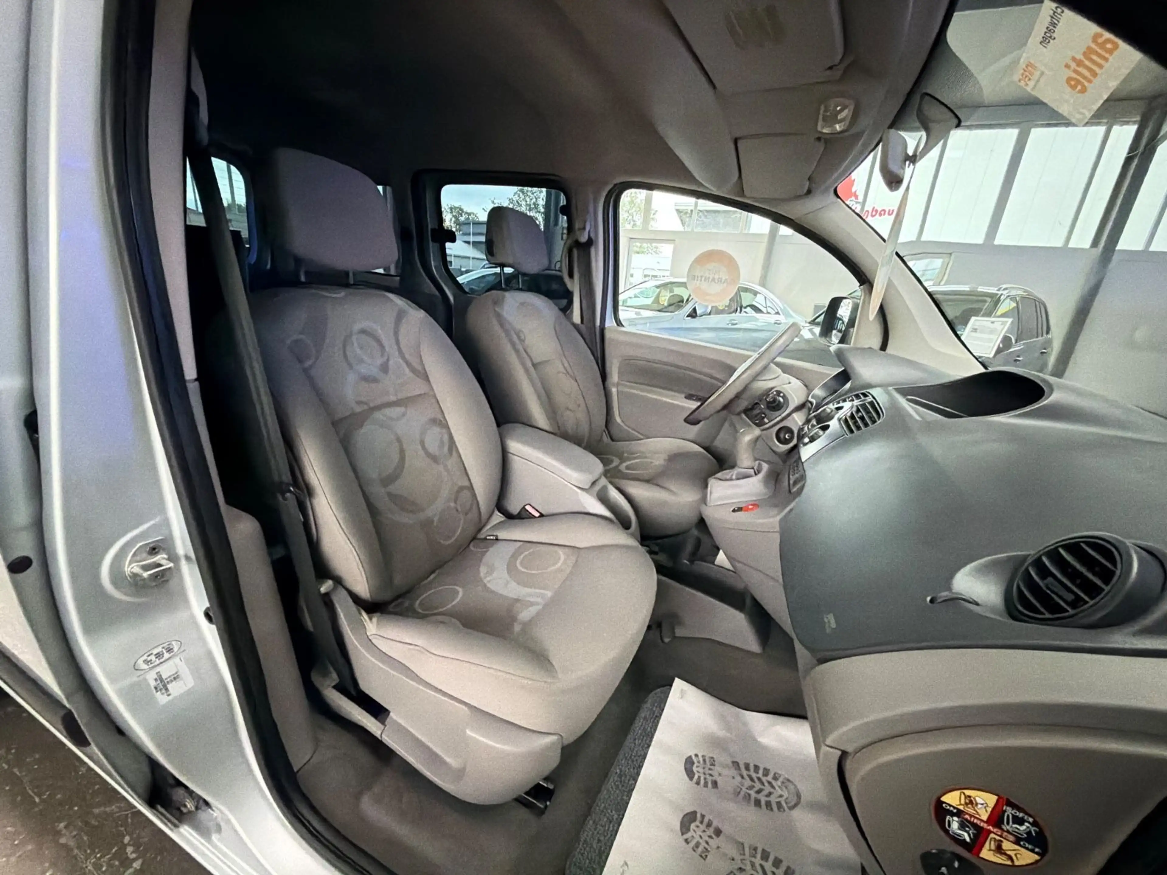 Renault Kangoo 1.6i *GARANTIE*BEHINDERTENGERECHT*KLIMA* — photo 11