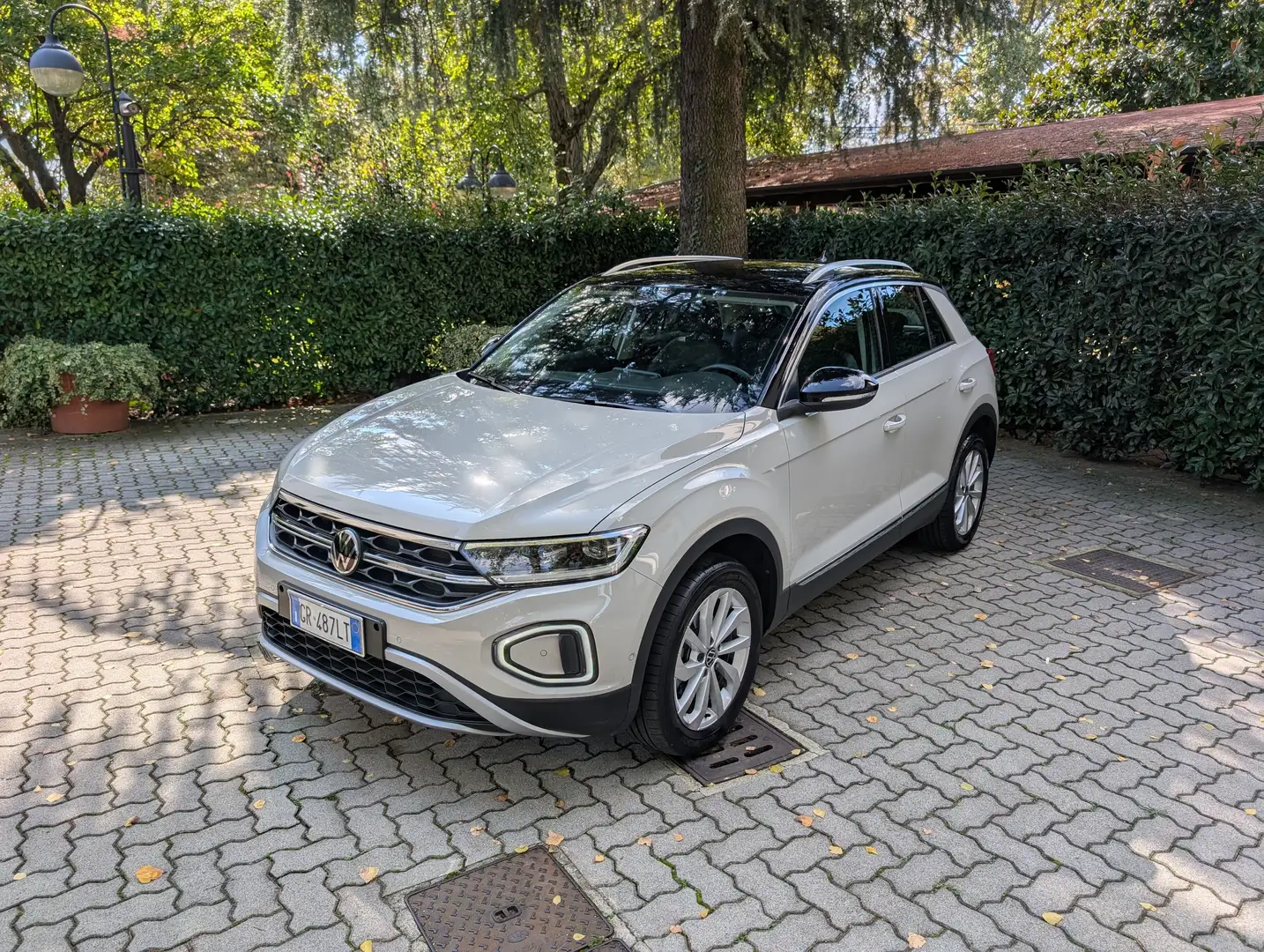 Volkswagen T-Roc 1.5 tsi Style dsg Grijs - 1