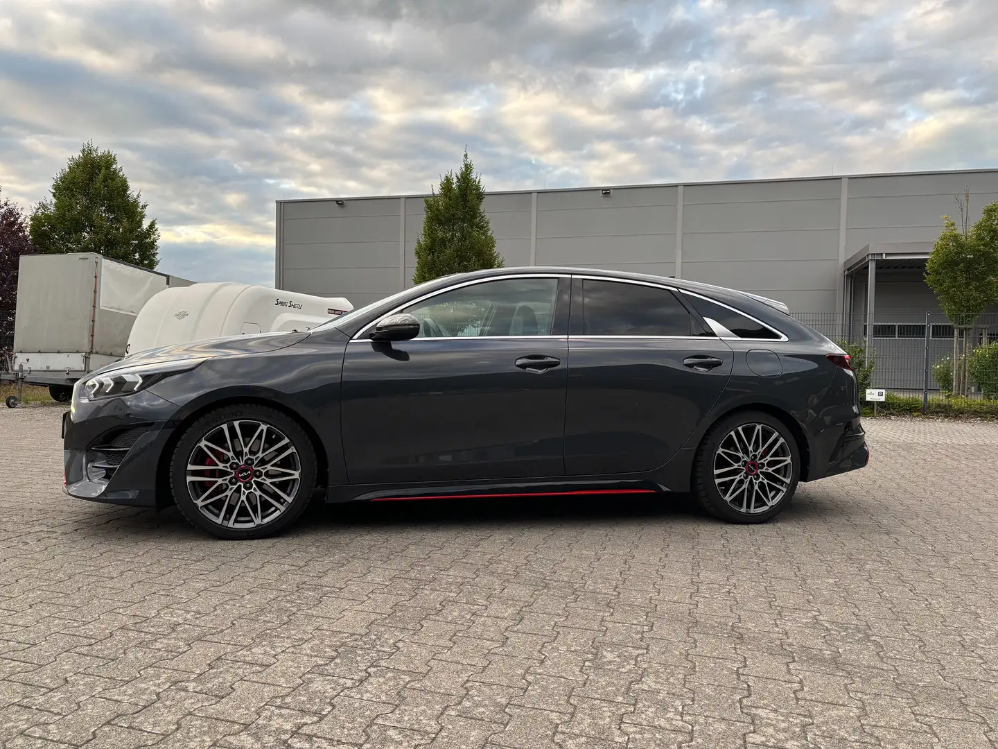 Kia ProCeed / pro_cee'd ProCeed 1.6 T-GDI DCT7 OPF GT Grau - 2