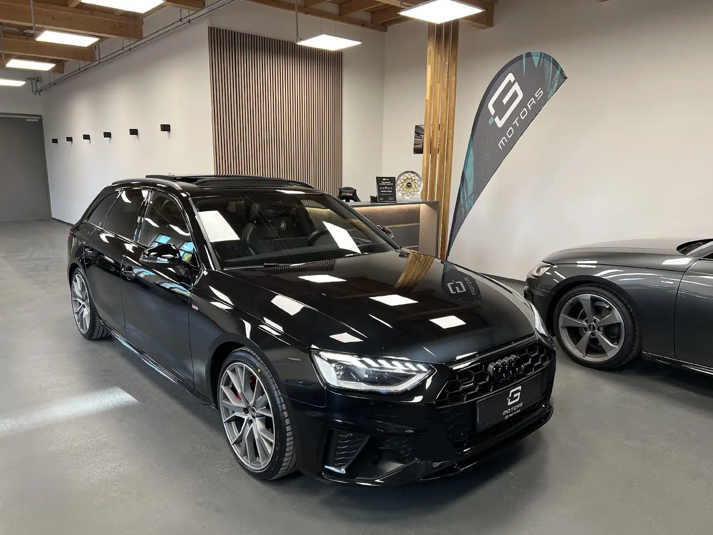 Audi A4 40 TDI SPORT QUATTRO COMPETITION PANO HUD AHK MAT Schwarz - 2