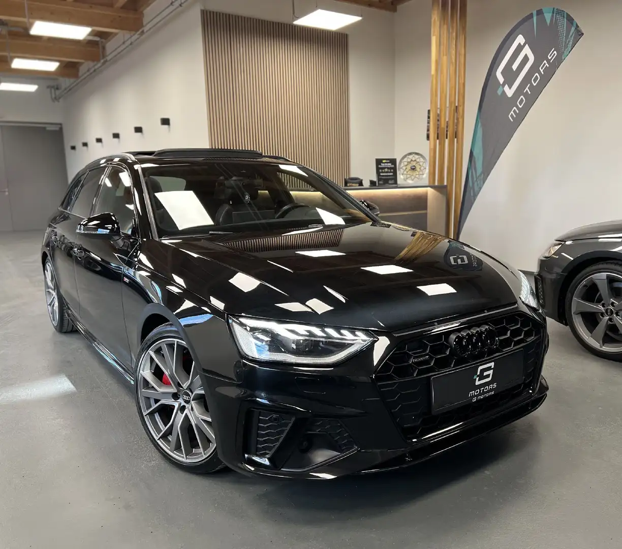 Audi A4 40 TDI SPORT QUATTRO COMPETITION PANO HUD AHK MAT Schwarz - 1