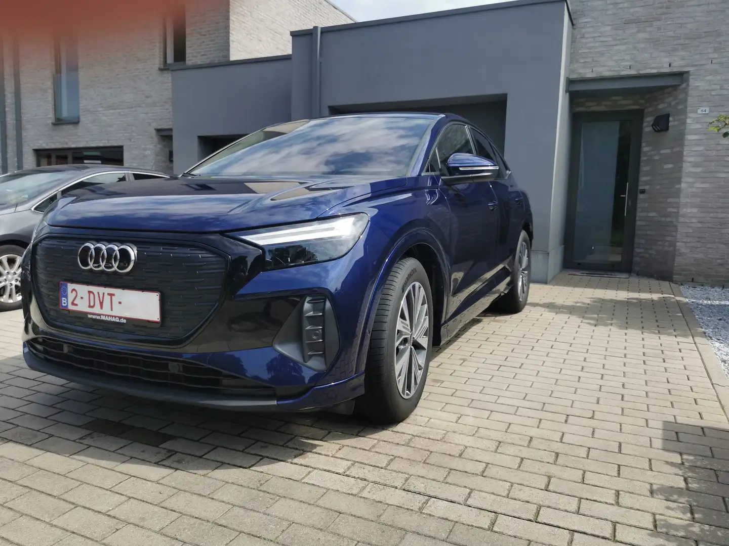Audi Q4 e-tron 35 Sportback 55 Advanced/LED/SONOS/CarPlay/NAVI Blauw - 1