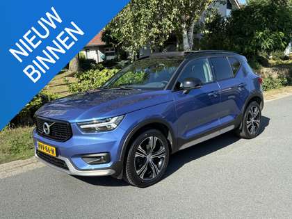 Volvo XC40 1.5 T3 R-Design 163PK Automaat•Pano•Trekhaak