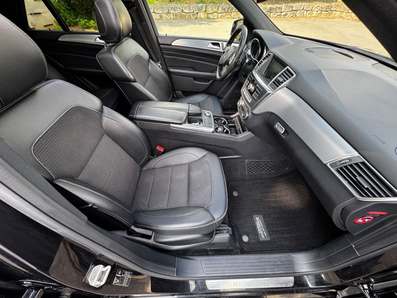 Mercedes-Benz ML 350 CDI BlueTec 4Matic AMG Sportpaket /Panora — photo 20