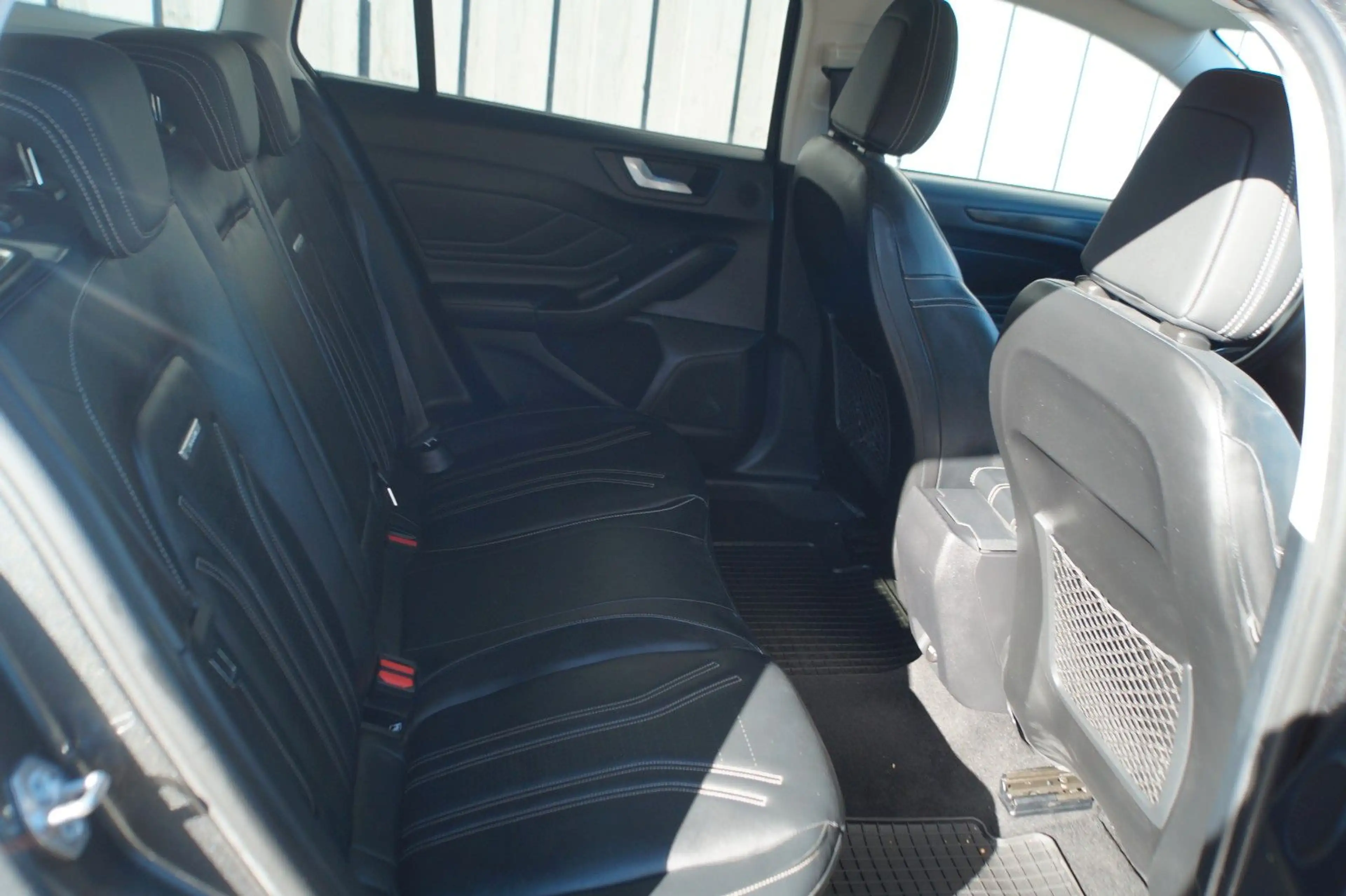 Ford Focus Turnier Vignale|Autom.|LED|LEDER|AHK — photo 14