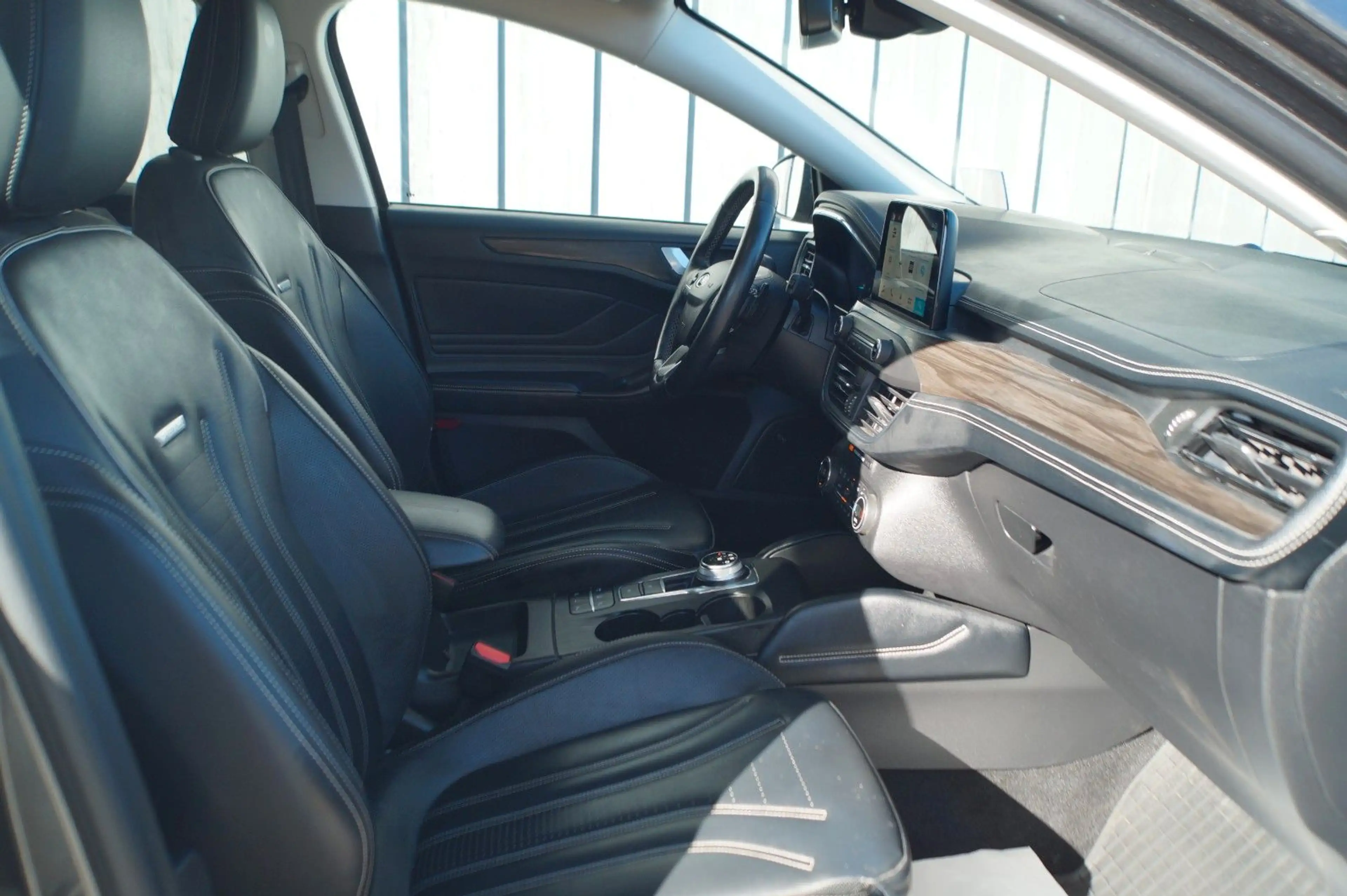 Ford Focus Turnier Vignale|Autom.|LED|LEDER|AHK — photo 12