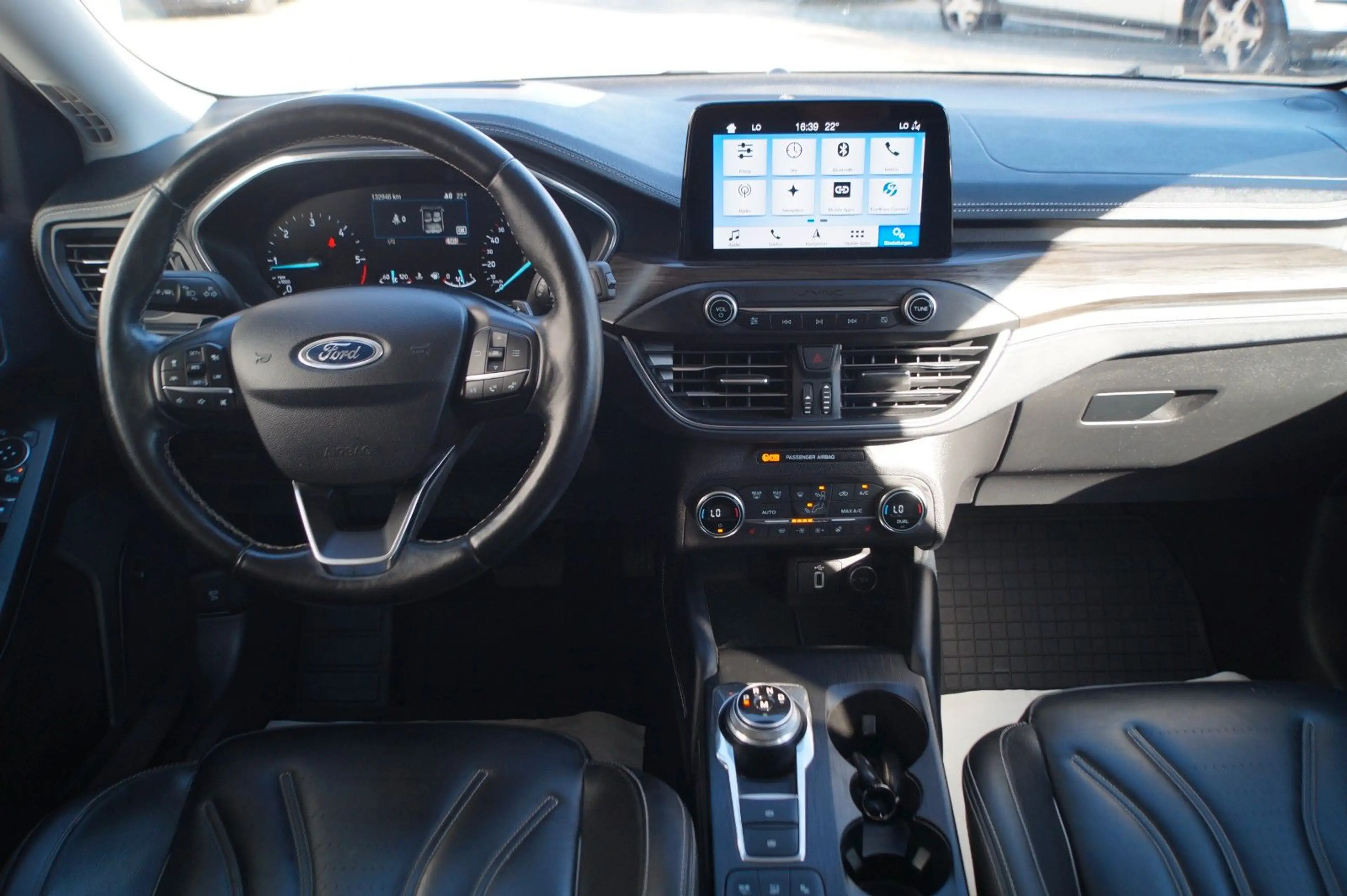 Ford Focus Turnier Vignale|Autom.|LED|LEDER|AHK — photo 9