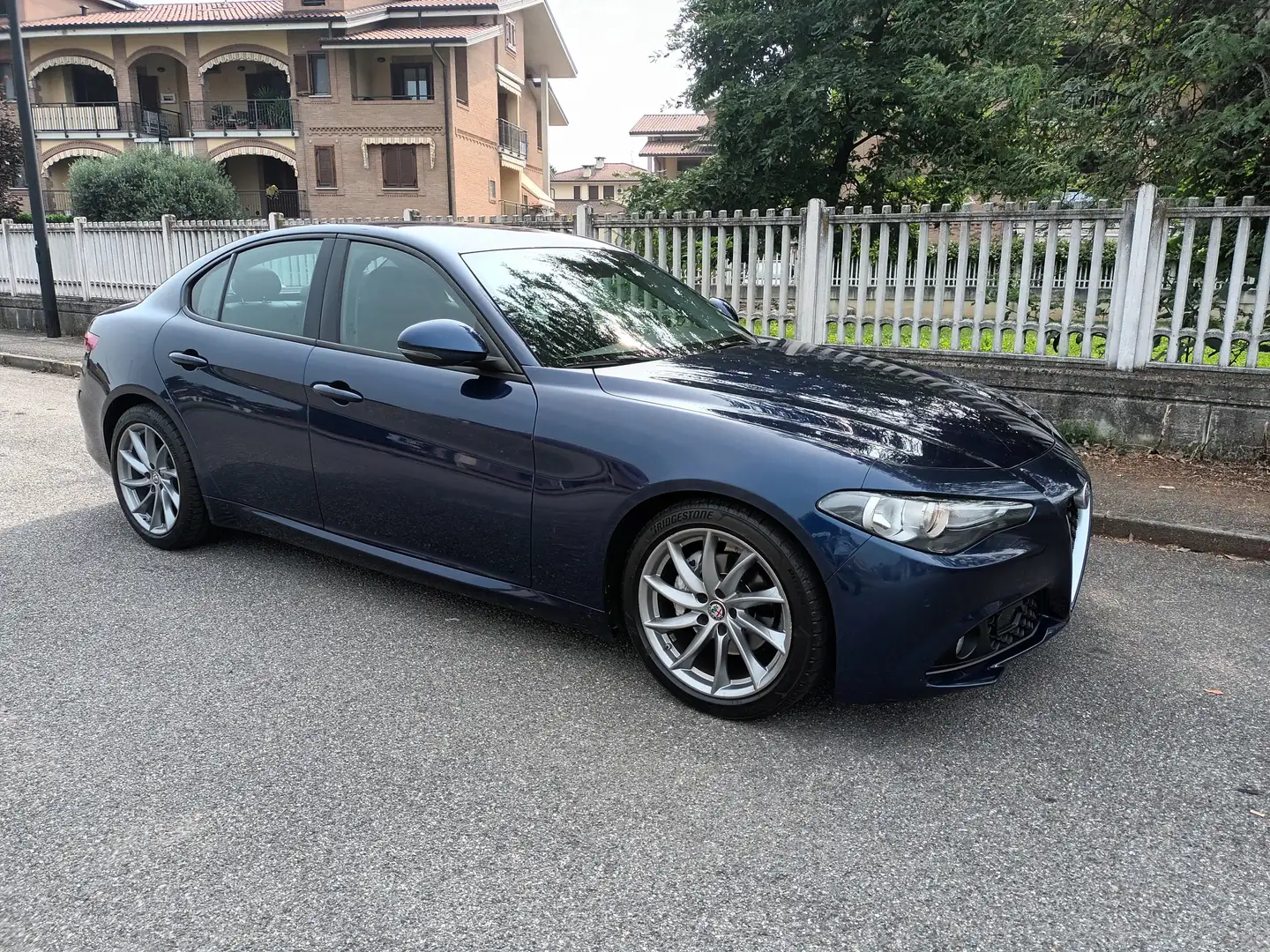 Alfa Romeo Giulia 2.2 t Super 180cv Aut.**UNIPROPRIETARIO** Bleu - 1